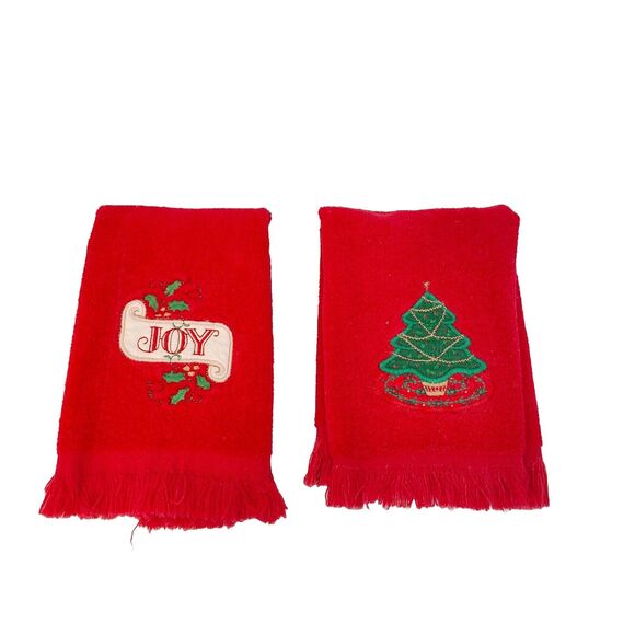 Cannon Red Christmas Tree Joy Embroidered Holiday Fringe Fingertip Towels VTG 2 - Picture 1 of 9